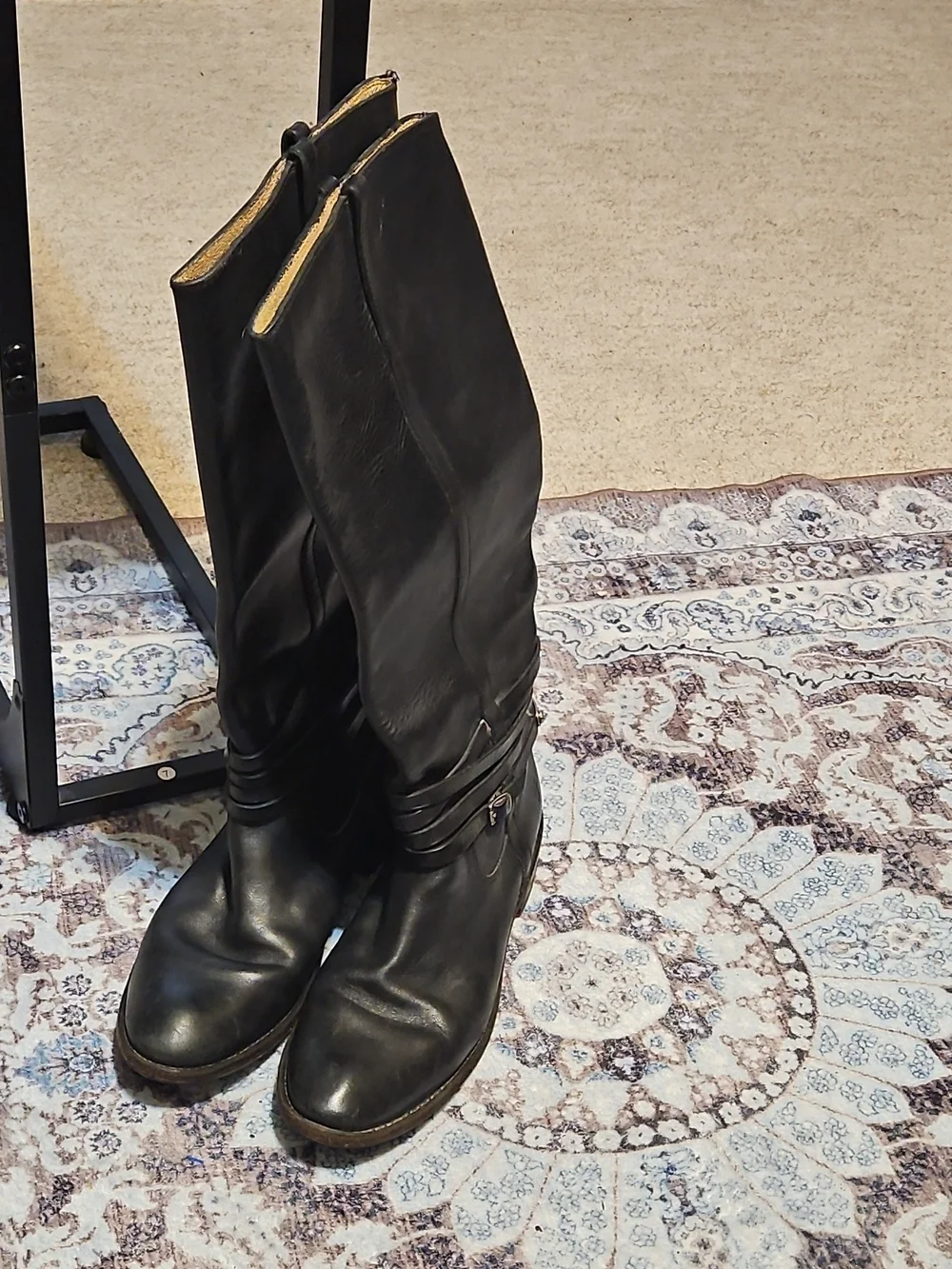FRYE AND CO. Black Leather Knee-High Heeled Boots - Picture 3 of 16